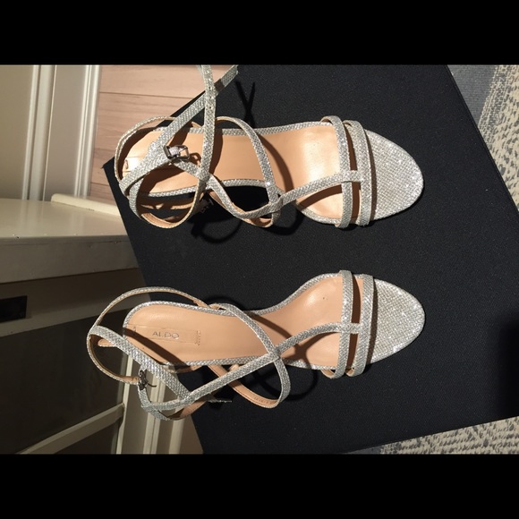 Silver SANDALS! Evening Wedding, PROM party heels - Picture 3 of 9